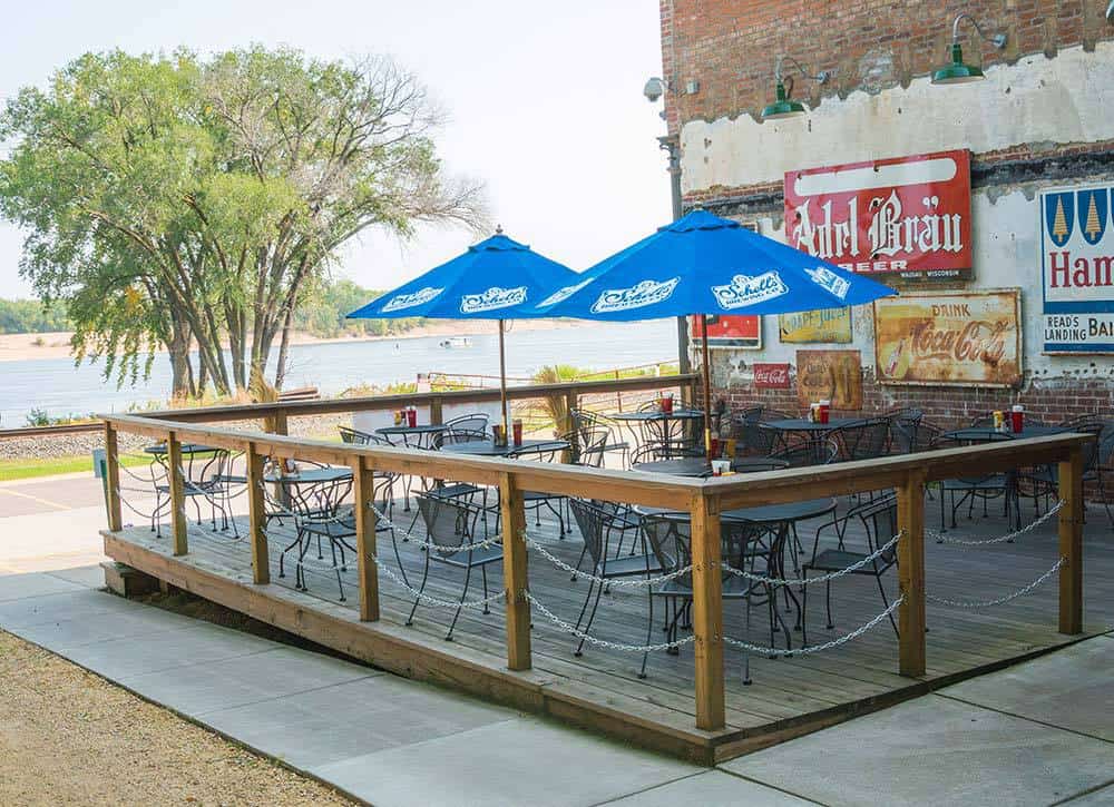 Patio dining by the Mississippi River