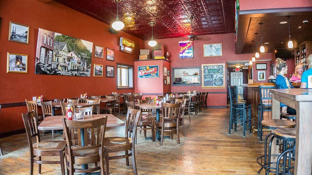 Comfortable Atmosphere At Reads Landing Brewing Co Comfortable Atmosphere At Reads Landing Brewing Co
